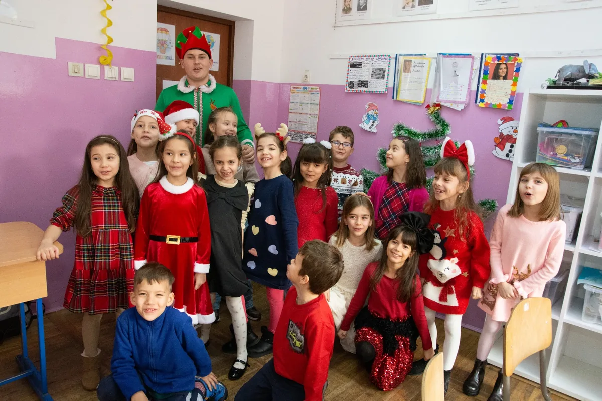 Elf de Craciun la scoala